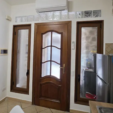 Casa de hóspedes Cavour 92 *